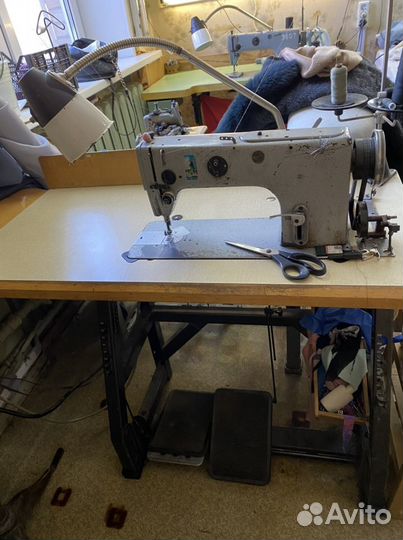 Прямострочная швейная машина
