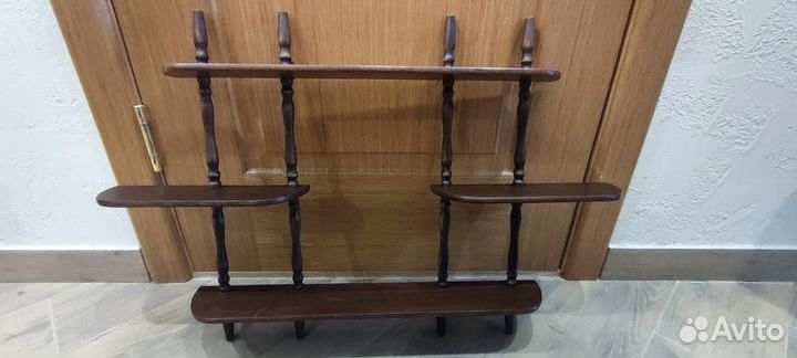 Настенная полочка красное дерево