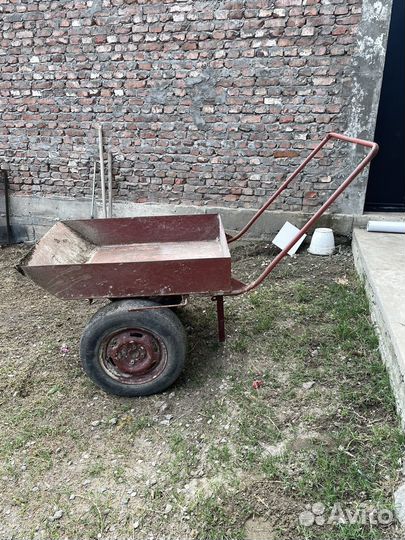 Тачка строительная