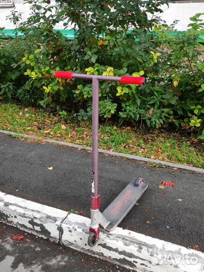 Трюковой самокат