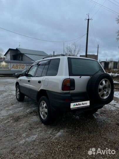 Toyota RAV4 2.0 AT, 1995, 593 000 км