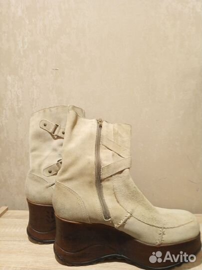 Сапожки женские 39