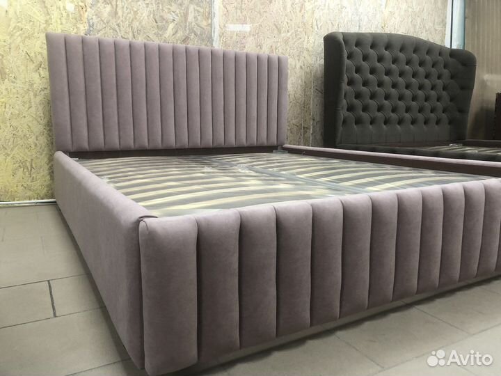 Кровать двухспальная в лофт стиле