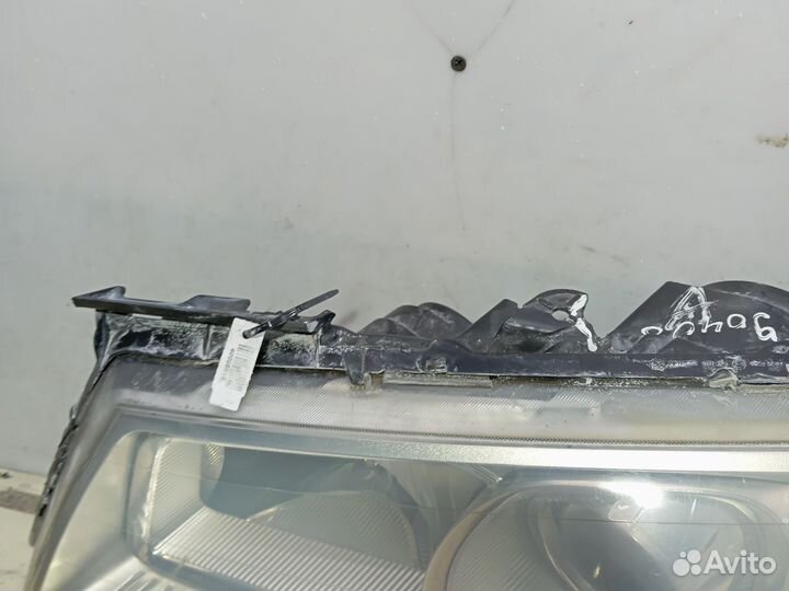 Фара левая Renault Megan 2 рестайлинг