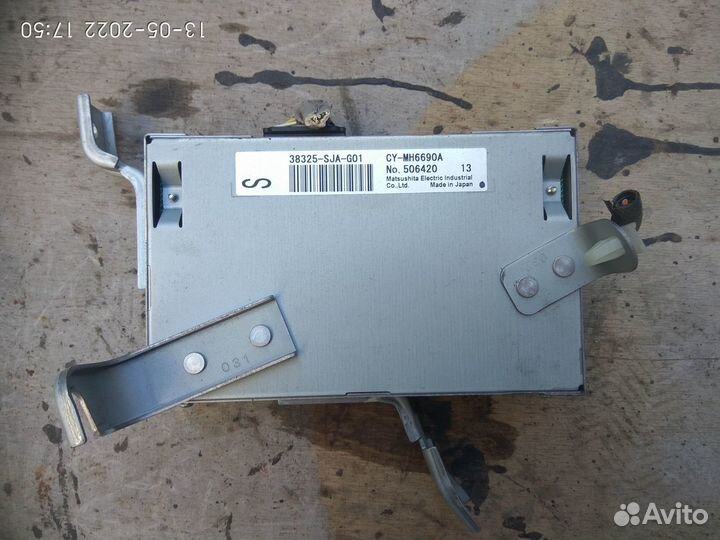 Блок управления центральным замком Хонда Легенд 07