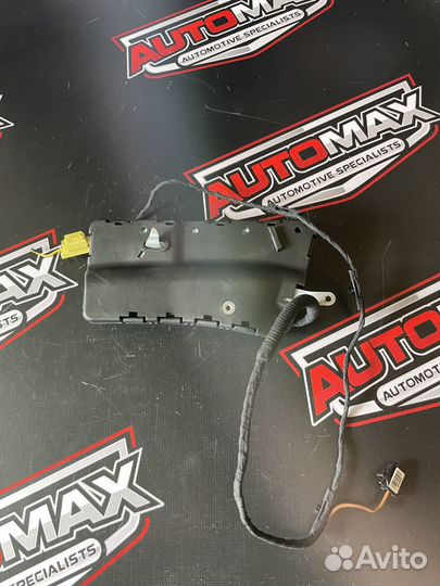 Подушка в сиденье левая Volkswagen Touareg 7L