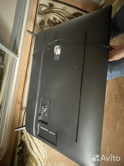 Телевизор на Запчасти SMART tv