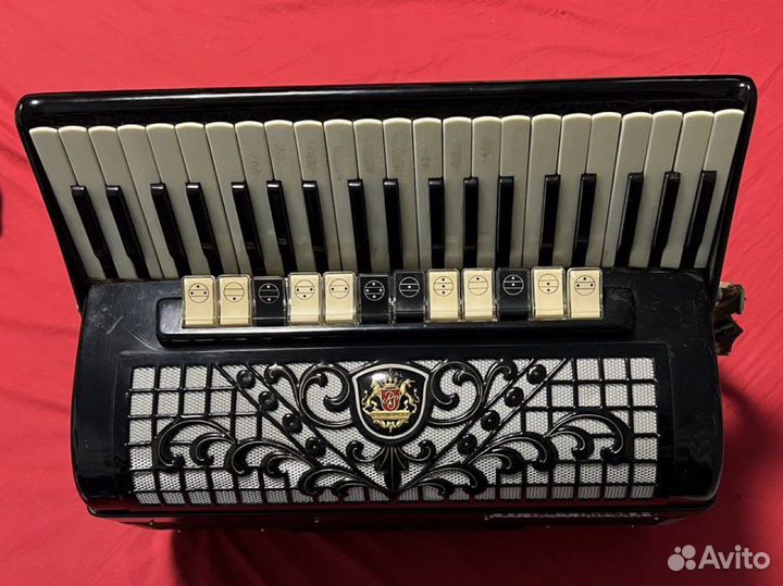 Аккордеон Royal Standard