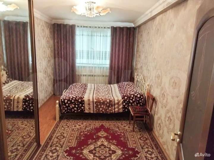 4-к. квартира, 100 м², 4/9 эт.