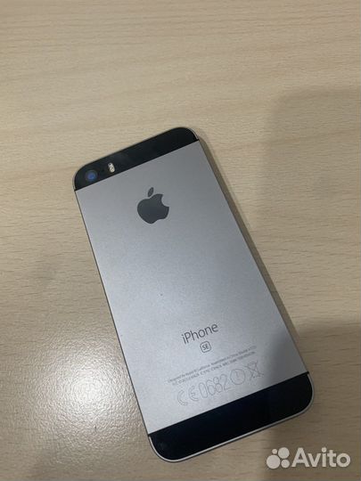 iPhone SE, 128 ГБ