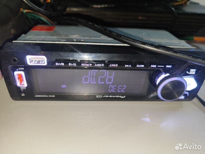 Сабвуфер и колонки и усилитель