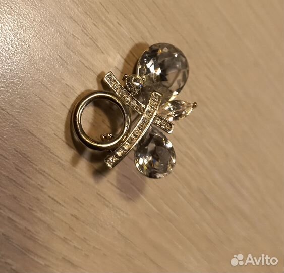 Броши бижутерия