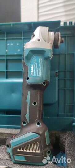 Угловая аккумуляторная шлифмашина Makita копия