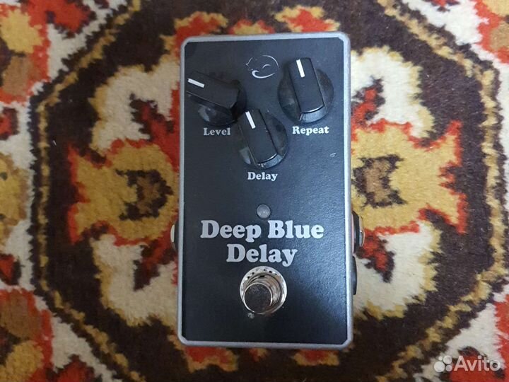 Clon mad professor deep blue delay