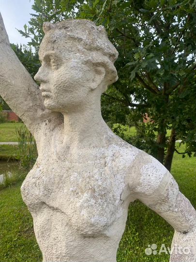 Парковая скульптура 1950 года