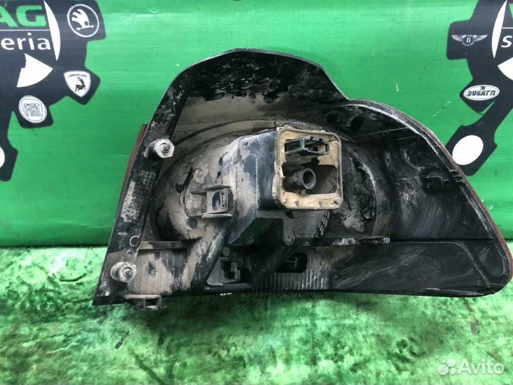 Фонарь задний левый 5K0945257 VW-golf-6