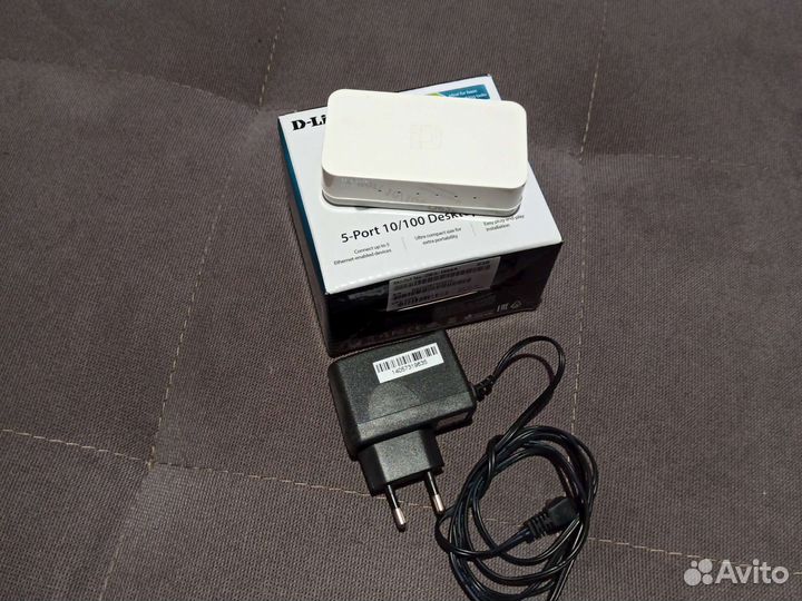 Свитч D-Link DES-1005A