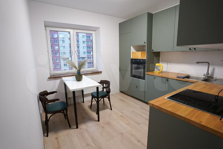 2-к. квартира, 60 м², 6/17 эт.