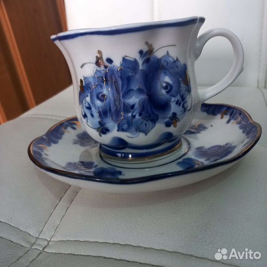 Чашка с блюдцем Гжель