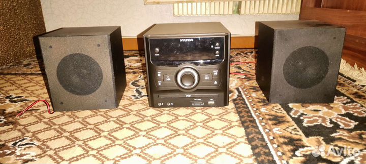 Музыкальный центр Hyundai