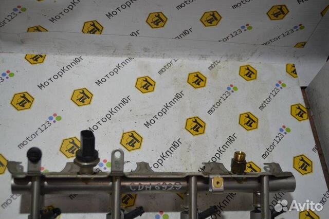 Рампа топливная с датчиком VAG