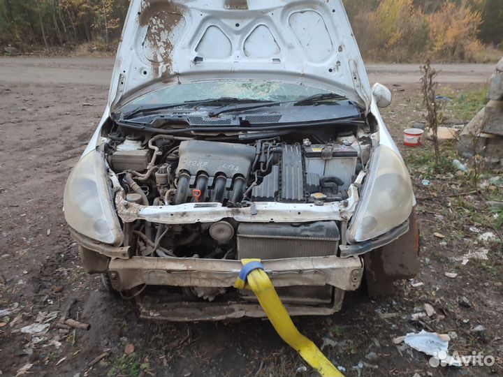 Honda Fit в разбор