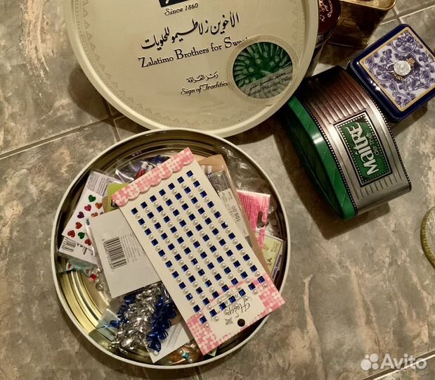 Коробки жестяные