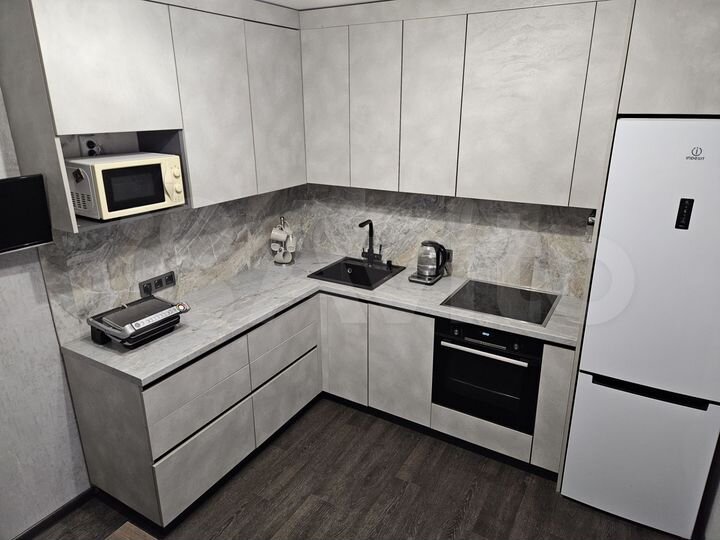 2-к. квартира, 66,5 м², 10/18 эт.