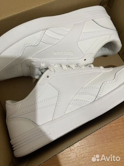 Кроссовки новые Reebok Royal Techque T