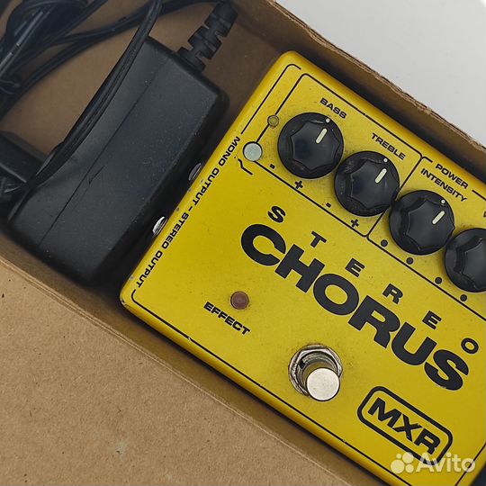 Хорус + блок питания Mxr Stereo Chorus M134