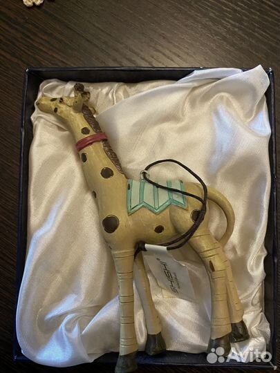 Статуэтка / ёлочное украшение Жираф