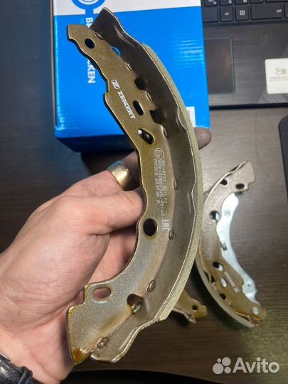 Колодки тормозные барабанные Nissan Micra K13