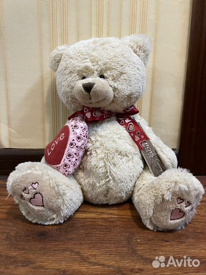 Медведь плюшевый новый 26 см