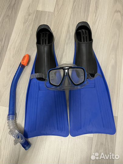 Набор ласты маска и трубка для плавания