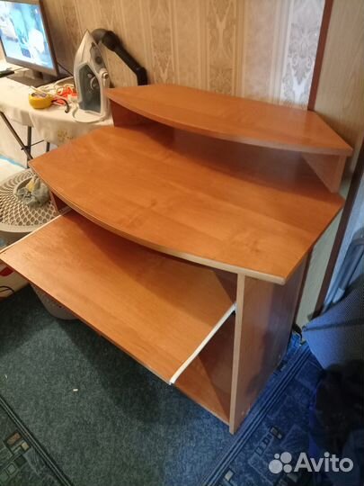 Компьютерный стол