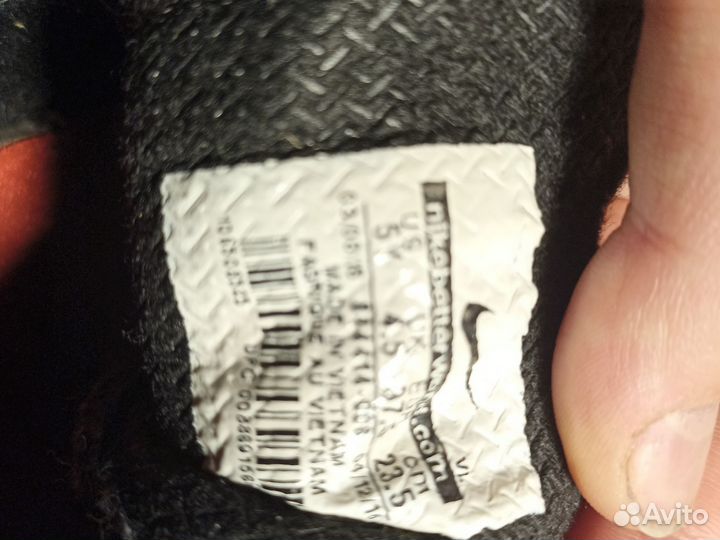 Детские футбольные бутсы nike размер 37.5