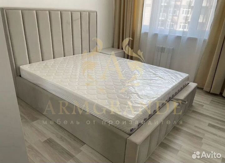 Кровать с мягким изголовьем в рассрочку