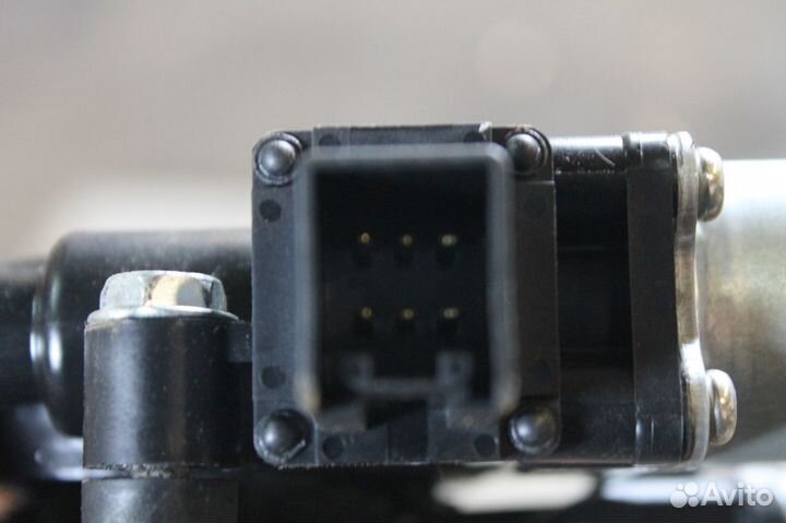 Стеклоподьемник передний левый Mazda 3 в сборе