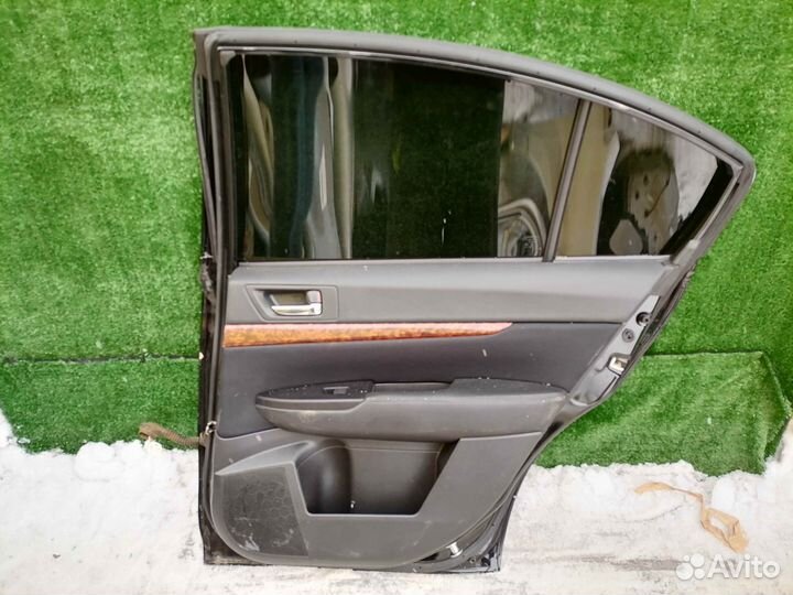 Дверь задняя задняя правая Subaru Legacy BM9