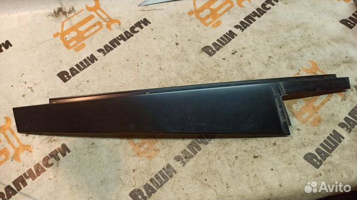 Накладка двери задняя левая Bmw X5