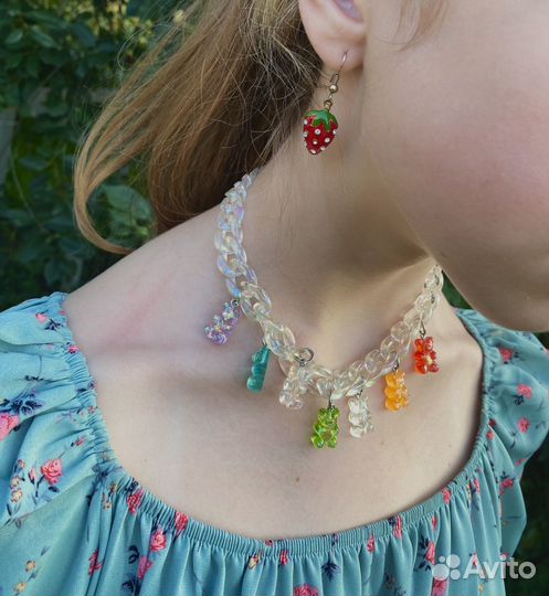 Колье ожерелье