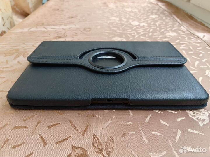 Планшет Samsung Galaxy Tab 4