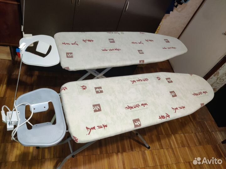 Гладильная доска с розеткой