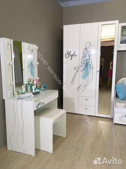 Пуф Гламур для трюмо