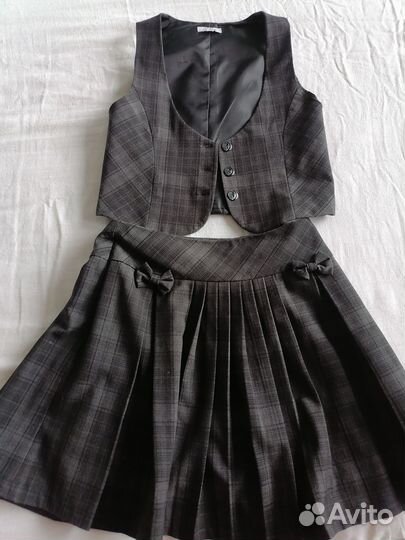 Юбка школьная в клетку и жилетка