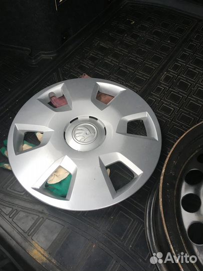 Диски с колпаками от Шкода Октавия R15
