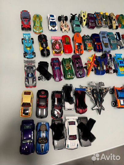 Hot wheels машинки