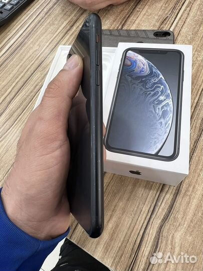 iPhone Xr, 128 ГБ