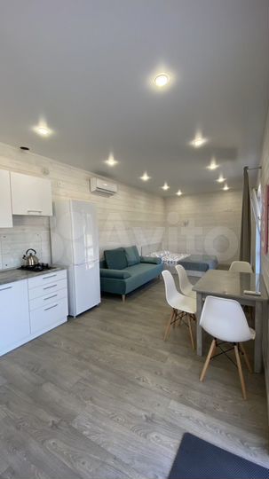 Дом 32 м² на участке 9,3 сот.