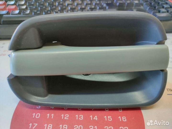 Ручка двери внутренняя правая